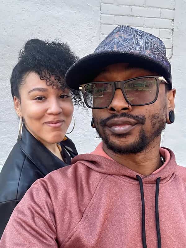 we here: aqui invites JoVee Jupiter