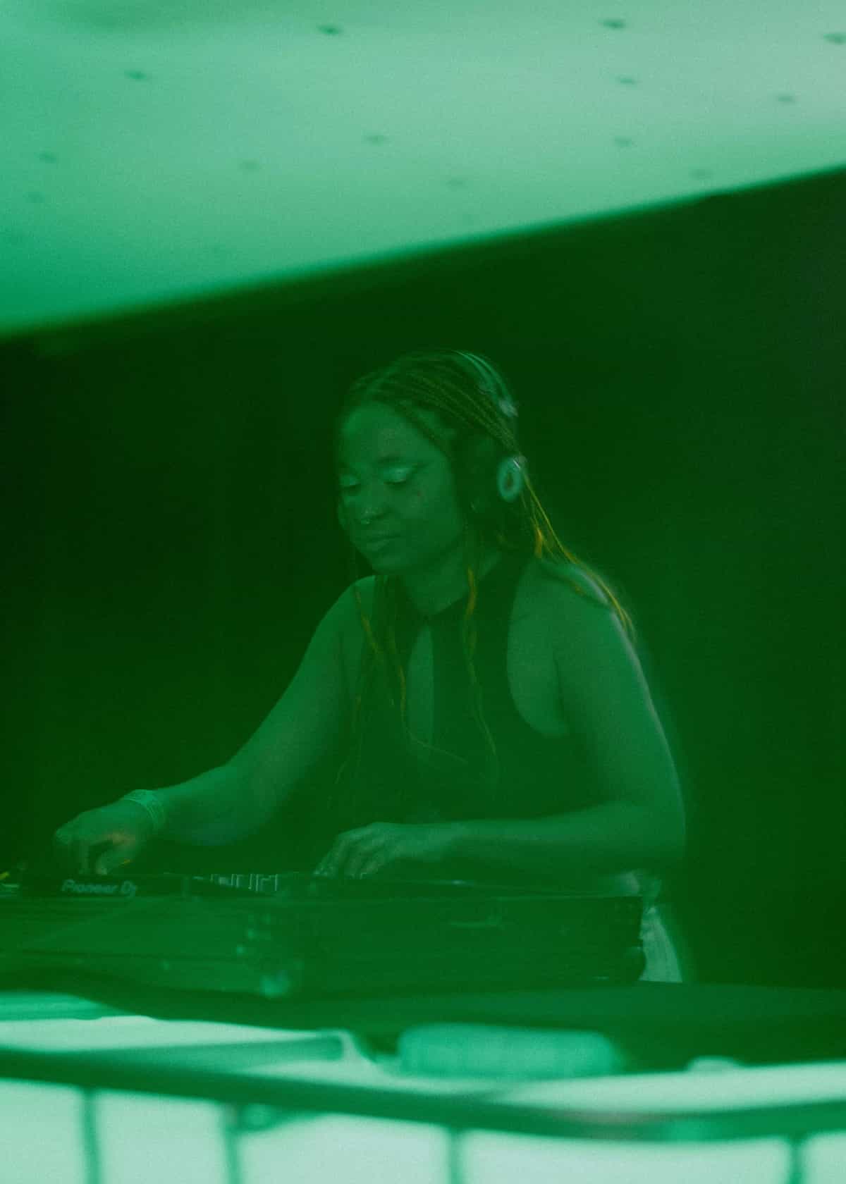 Oroko Radio Live From Palm Moments: The Weird Cult Special / Badgalbob