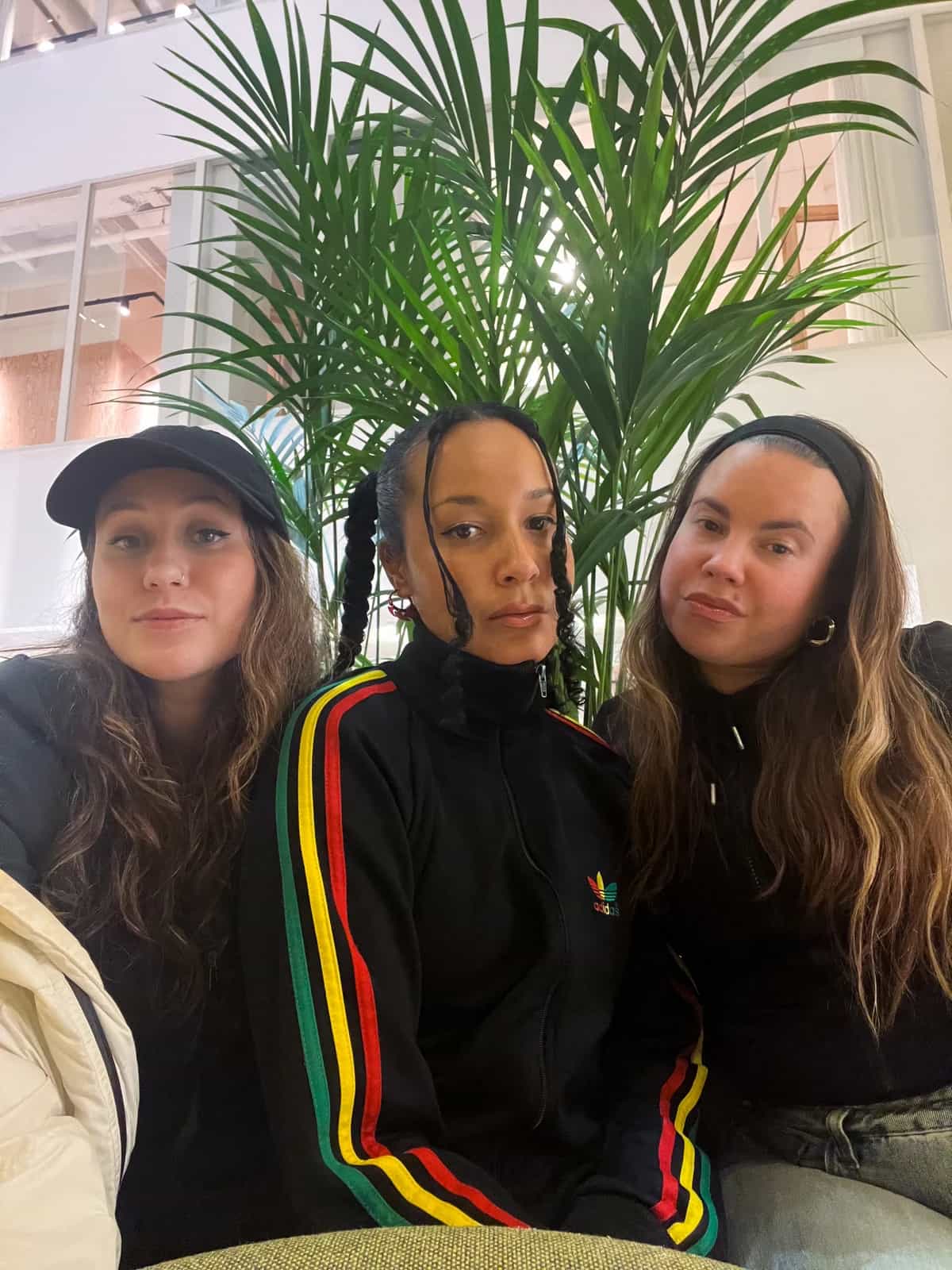 Dogzout & Friends invites THE CONNECT