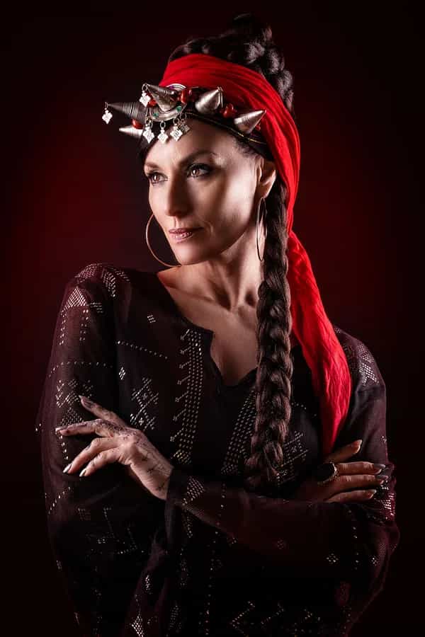 iẓuṛan invites Fatïa