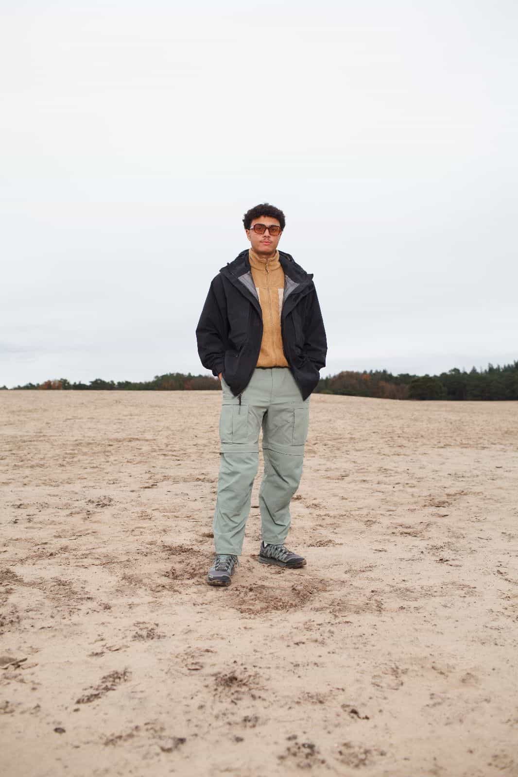 Oroko Radio Cosmos Pop Up: Le Guess Who?