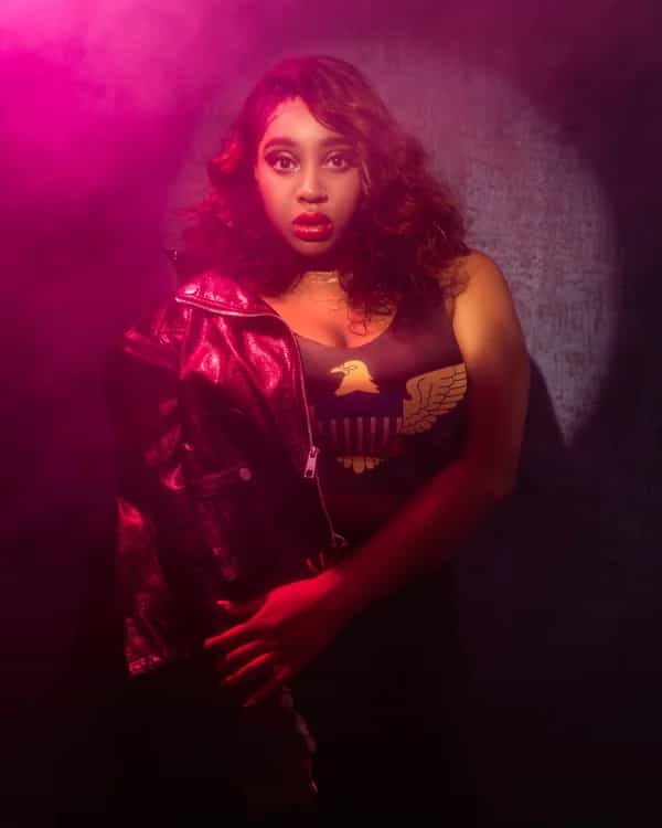 Lys invites Domonique Zen