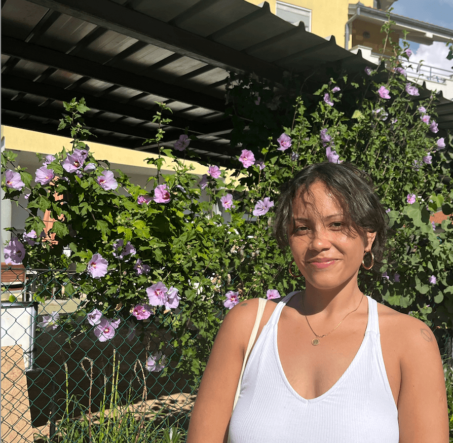 All Crew invites Naima