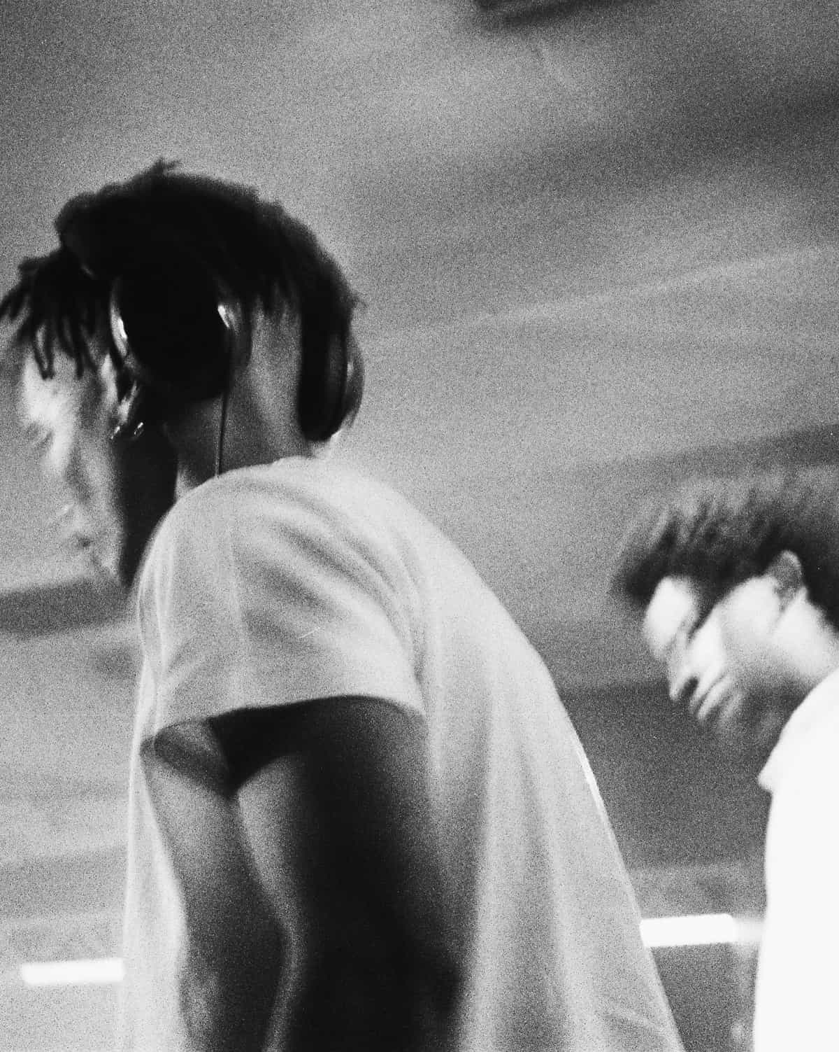 CIRCLES & SQUARES RADIO: T.K & Zech