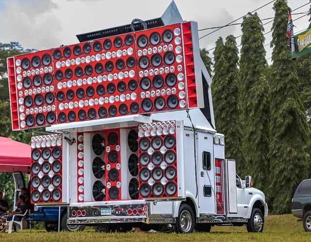 DOUSMAN Radio: TVRBO