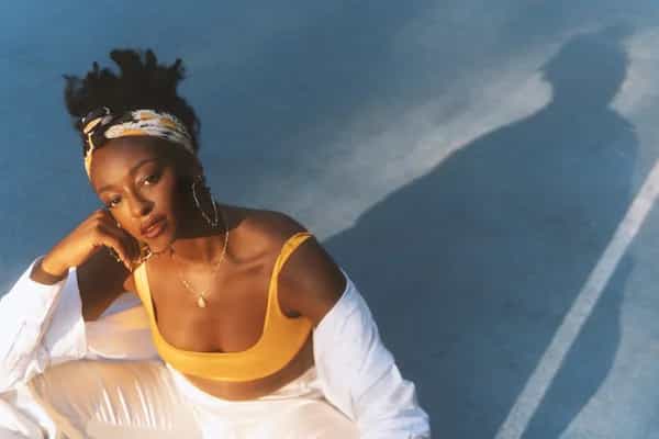 Live From Palm Moments: Kikelomo