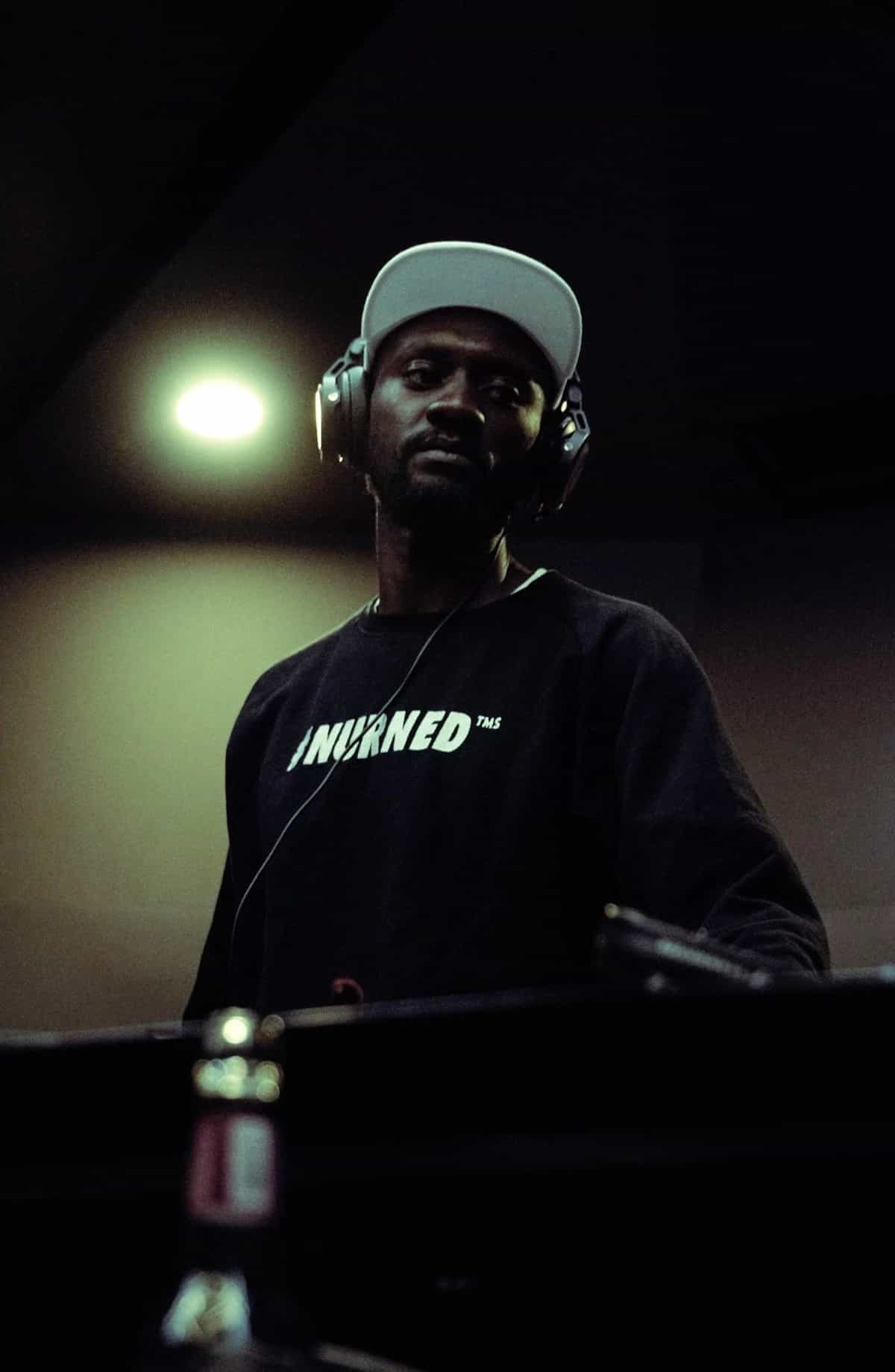 Oroko Radio Live From Palm Moments: Qumasiquamé